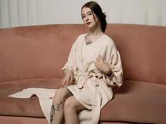 AlexLovely - female webcam at xLoveCam
