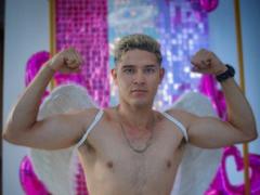 AlexPiers - male webcam at xLoveCam