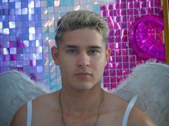 AlexPiers - male webcam at xLoveCam