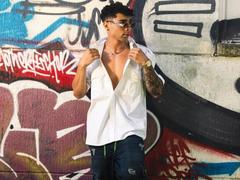 AlexZT - male webcam at xLoveCam