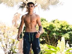 AlexZT from xLoveCam