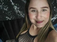 AlexaHotSeins - female webcam at xLoveCam