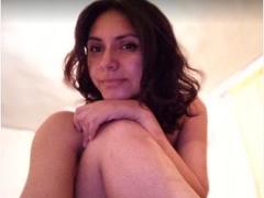 AlexaHotye - female webcam at xLoveCam