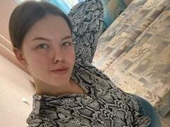 AlexaMiller-hot - female with brown hair webcam at xLoveCam