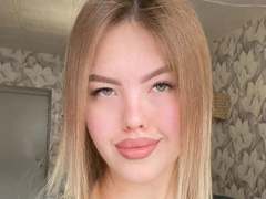 AlexaMiller-hot - female with brown hair webcam at xLoveCam