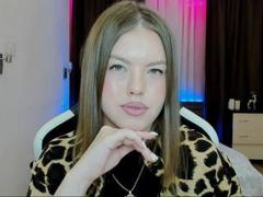 AlexaMiller-hot - female with brown hair webcam at xLoveCam