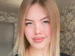AlexaMiller-hot - female with brown hair webcam at xLoveCam