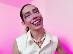 AlexaMissSx - shemale webcam at xLoveCam