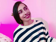 AlexaMissSx - shemale webcam at xLoveCam