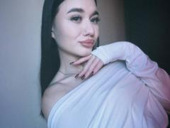 AlexaStrei - female with black hair webcam at xLoveCam