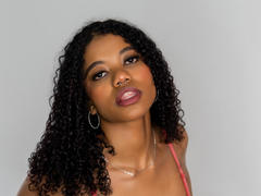 AlexaaRusso - female webcam at xLoveCam