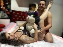 AlexandPipes - couple webcam at xLoveCam