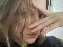 AlexandraMeow - female with brown hair webcam at xLoveCam