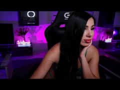 AlexiaZya - female with brown hair webcam at xLoveCam
