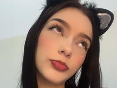 AliceBakerr - female with brown hair webcam at xLoveCam
