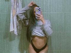 AliceHotBlue - female with black hair webcam at xLoveCam