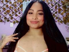 AliceBolton from xLoveCam