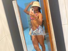 AliceCapper - female webcam at xLoveCam