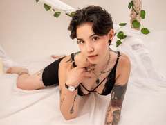 AliceDawson - female with brown hair and  big tits webcam at LiveJasmin