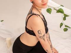 AliceDawson - female with brown hair and  big tits webcam at LiveJasmin