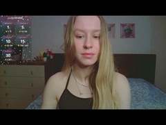 AliceGly from xLoveCam