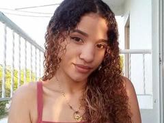 AliceGrinner - female webcam at xLoveCam