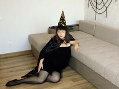 AliceInks - female with brown hair and  big tits webcam at xLoveCam