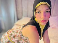 AliceKayleigh - female with red hair webcam at xLoveCam
