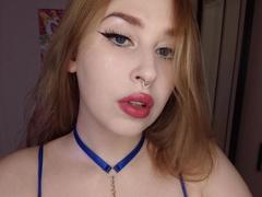 AliceLovels - female with brown hair and  big tits webcam at xLoveCam