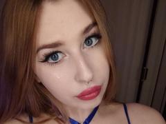 AliceLovels - female with brown hair and  big tits webcam at xLoveCam