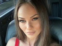 AliceMarr - female with brown hair and  big tits webcam at LiveJasmin