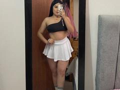 AliceMillerlu - female with black hair webcam at xLoveCam