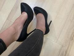 AlicePrings - female with brown hair and  small tits webcam at xLoveCam