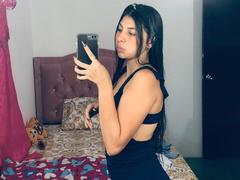 AliceSaadi - female with black hair and  small tits webcam at xLoveCam