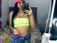 AliceSaadi - female with black hair and  small tits webcam at xLoveCam