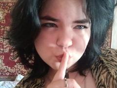 AliceShoft - female with black hair webcam at xLoveCam