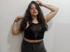 AliceWatts - female webcam at xLoveCam