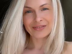 AliceeGrace - blond female with  big tits webcam at LiveJasmin