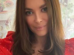 AlicexFresh - female with brown hair and  small tits webcam at xLoveCam