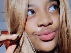 AliciaBabyG - female webcam at xLoveCam