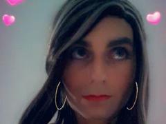 AliciaPouf - blond shemale webcam at xLoveCam