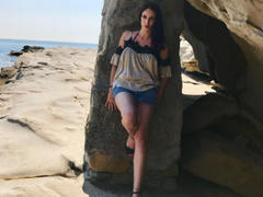 Aliciane - female with brown hair webcam at xLoveCam