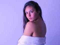 Aliena - female webcam at xLoveCam