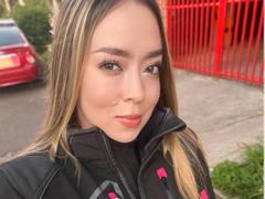 AlinaSmiith - blond female with  small tits webcam at xLoveCam