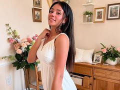 AlinaVale - female with black hair and  big tits webcam at xLoveCam