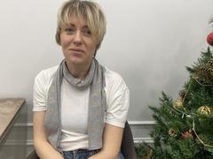 AlisArinti - female webcam at xLoveCam