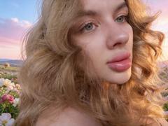 AlisTris - blond female with  big tits webcam at StripChat