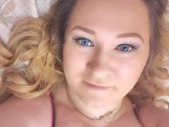 AlisaMisty - female with brown hair and  big tits webcam at LiveJasmin