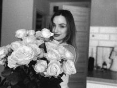 AlisaRiden - blond female webcam at xLoveCam