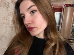 AlisaSellinger - female with black hair webcam at xLoveCam